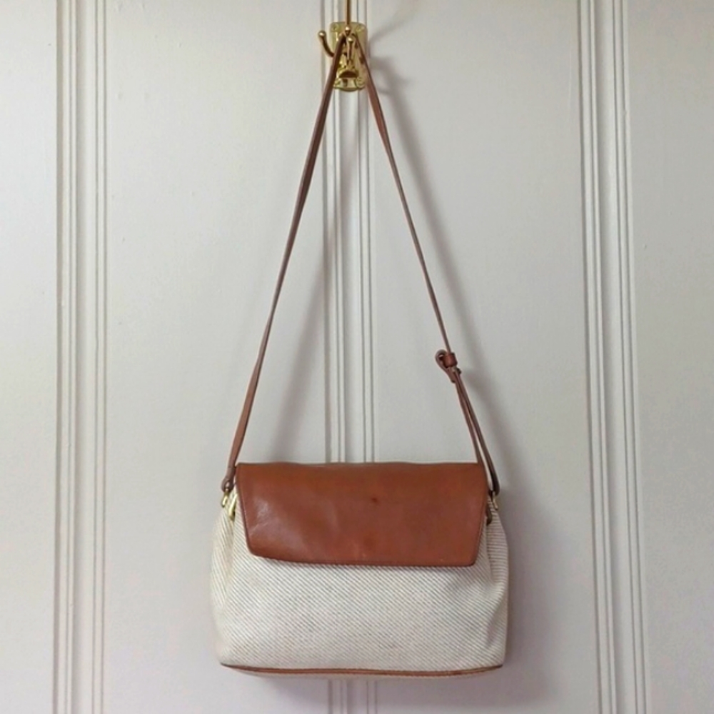 Liz Claiborne Leather& Linen Blend Crm/Brn X-Body/Shoulder Bag Numerous Sections